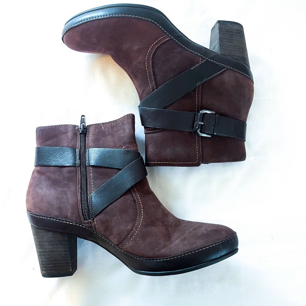 Clarks Artisan Brown Leather Ankle Boots Booties Buckle Strap Zip Up Chunky 10M - Picture 3 of 10